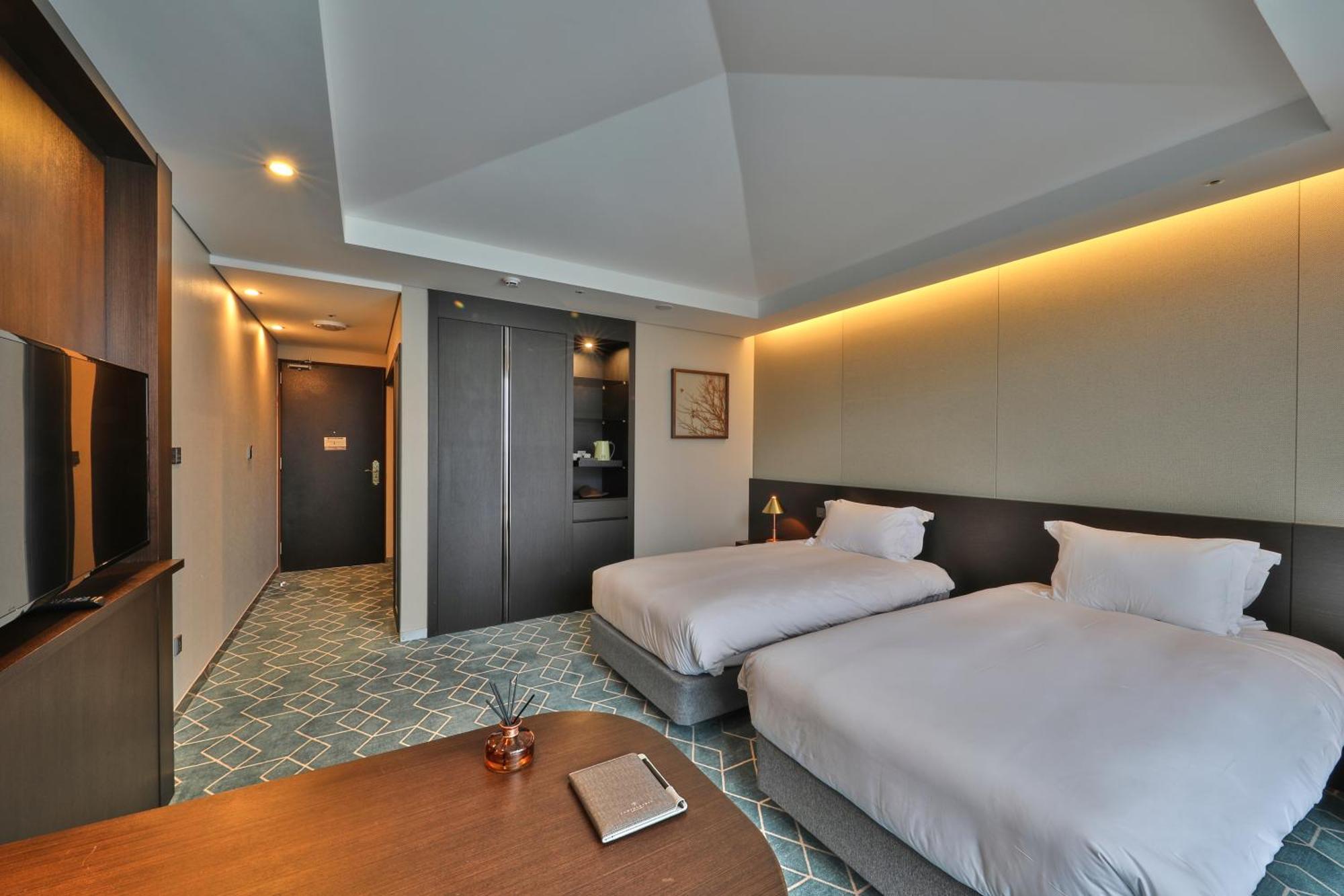 Camphortree Hotel And Resort Jeju Exterior photo