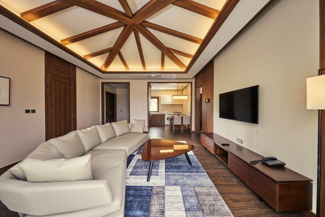 Camphortree Hotel And Resort Jeju Exterior photo