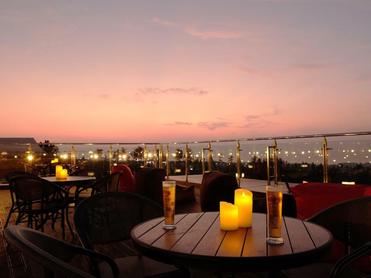 Camphortree Hotel And Resort Jeju Exterior photo